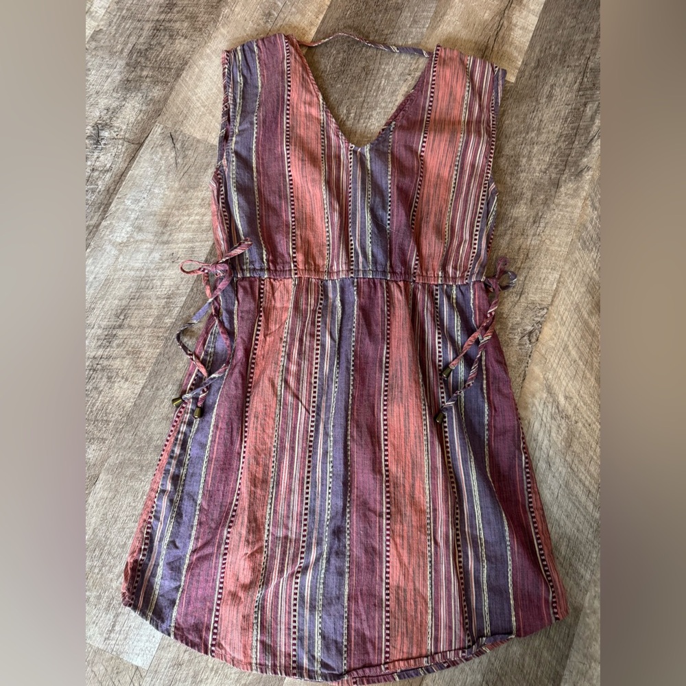 Forever 21 size XS earth tone spaghetti strap dress, tie details on sides